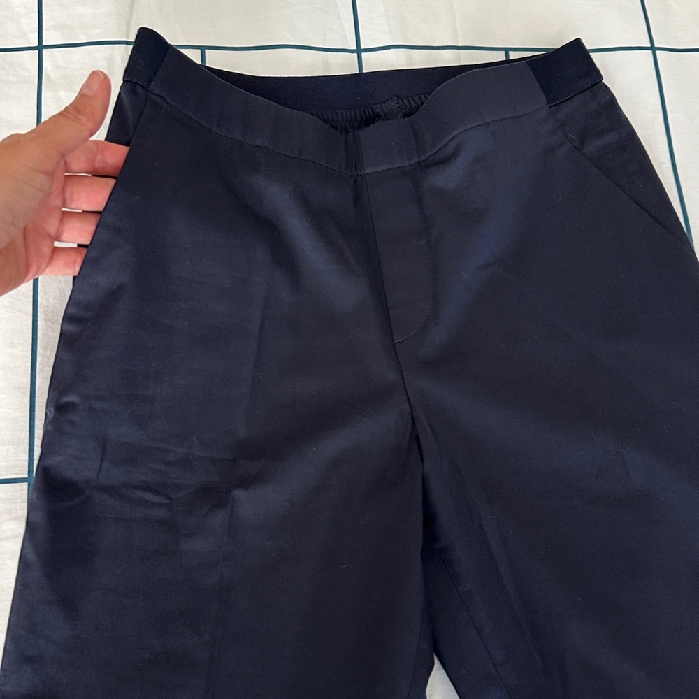 NWOT Uniqlo Navy Blue Women's Satin, ankle, Straight Semi-Fitted Pants